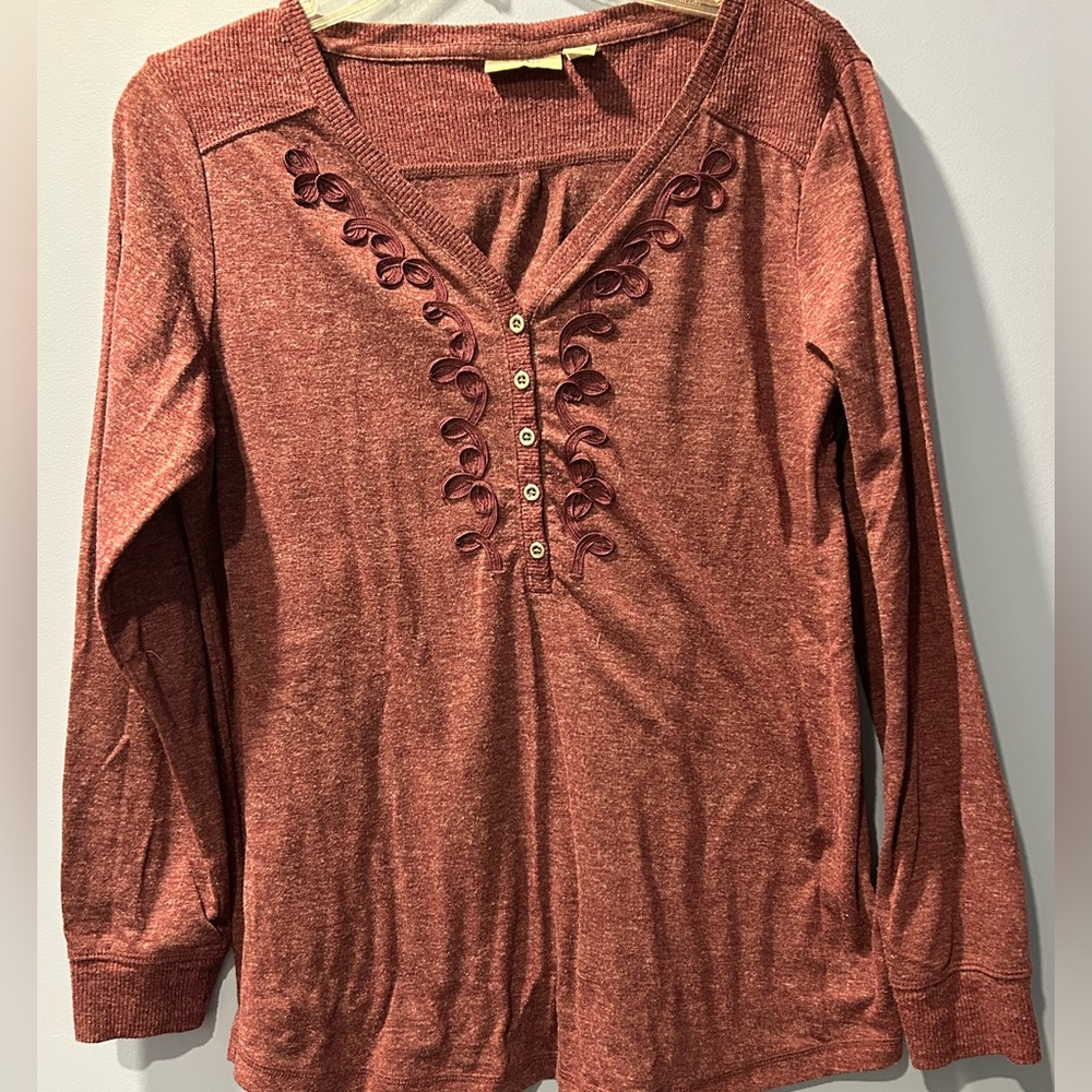🌻L.L. BEAN ladies henley top